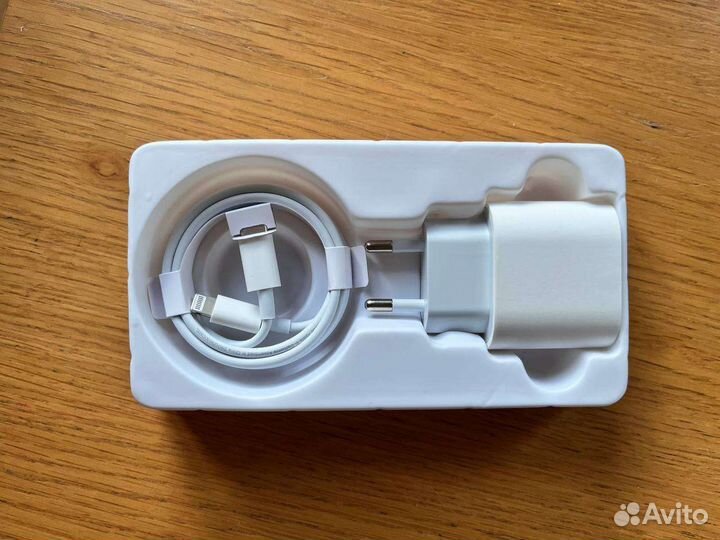 Комплект быстрой зарядки Apple 20w, блок + кабель