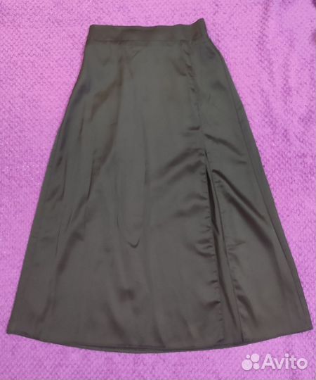 Атласная юбка миди