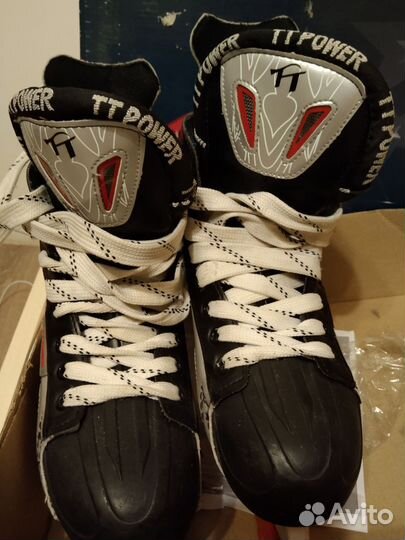 Коньки хоккейные pilot