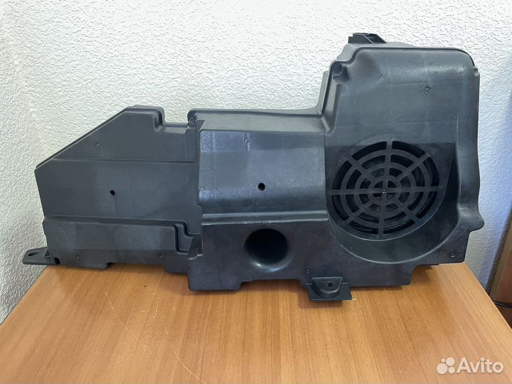 Сабвуфер динамик пищалки Audi A6 C7 Audi A7 /10-17