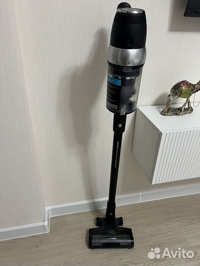 Вертикальный пылесос redmond