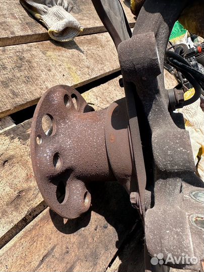 Поворотный кулак (ступица) w204