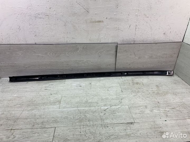 Рейлинг левый Ниссан