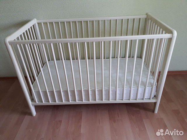 Детская кроватка 
