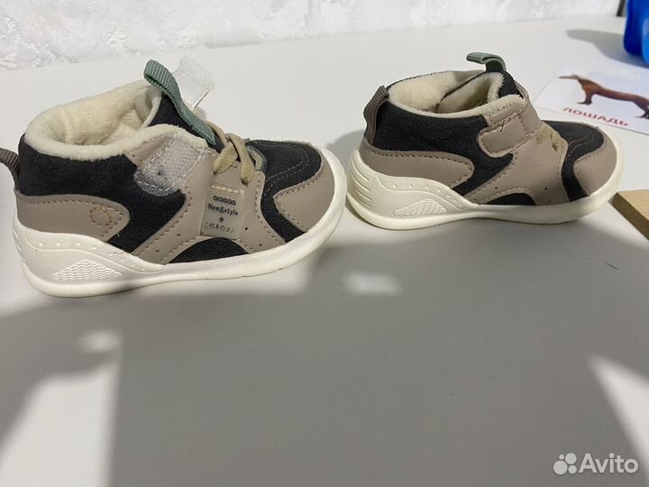 Обувь на первый шаг для малыша