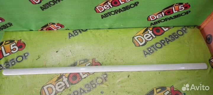 Молдинг двери передний правый Renault Logan 1