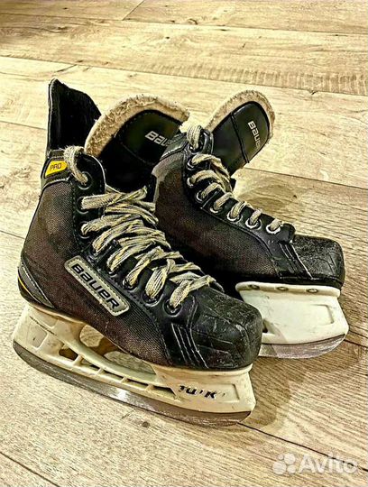 Хоккейные коньки bauer