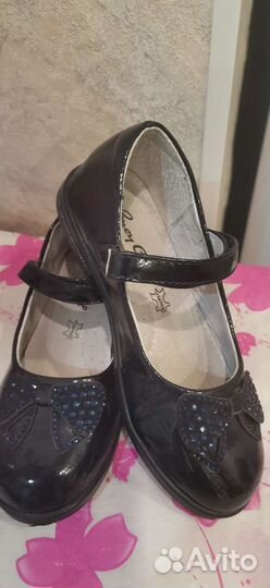 Туфли для девочки новые