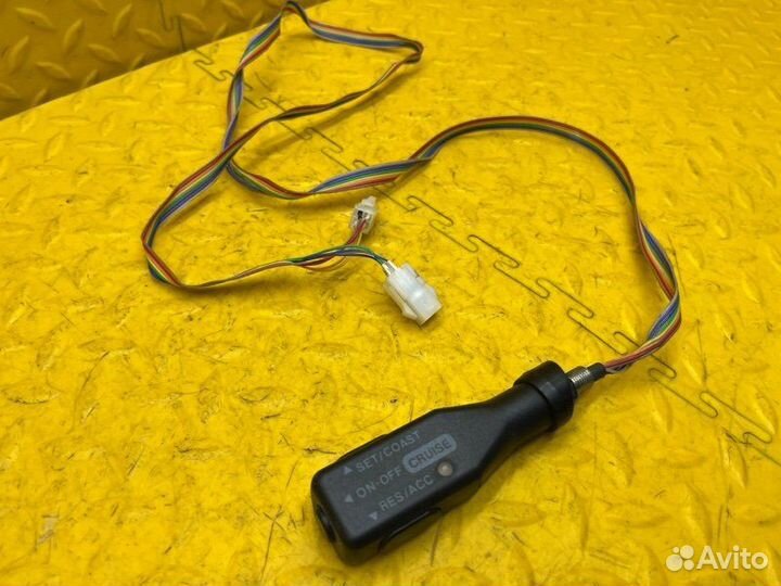 Переключатель круиз-контроля Toyota Land Cruiser