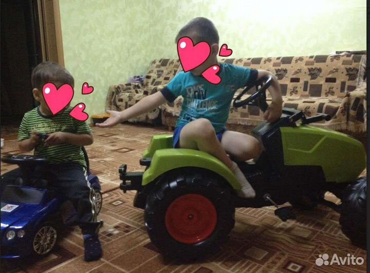 Огромный детский трактор с педалями Falk
