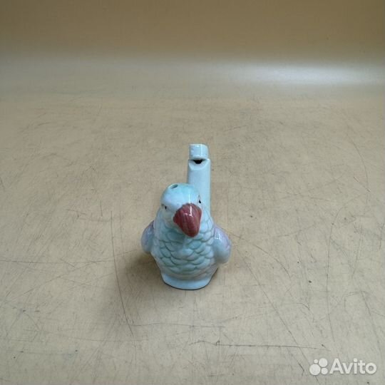 Свистулька фарфоровая из керамики в виде попугая