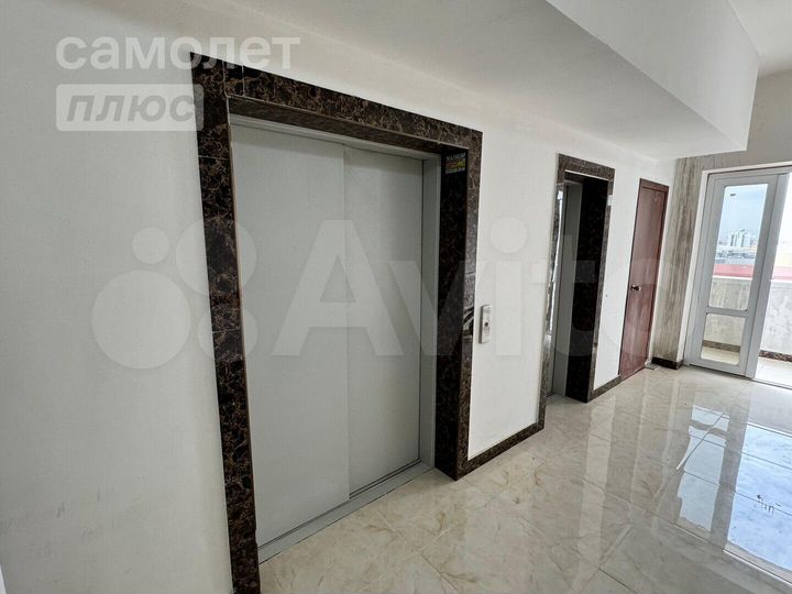 2-к. квартира, 98 м², 9/15 эт.