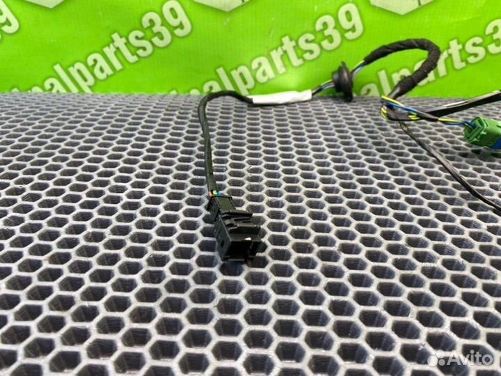 Проводка двери багажника Citroen C4 Picasso UD 5FV