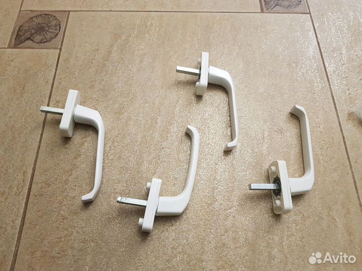 Ручки металлические новые 25 шт. Цена за шт