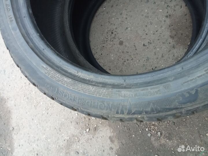 Gislaved NordFrost 100 245/40 R18