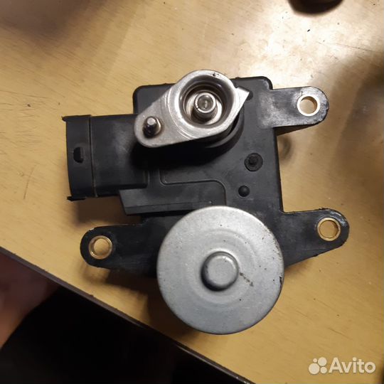 Моторчик заслонки вихревой A6719900095