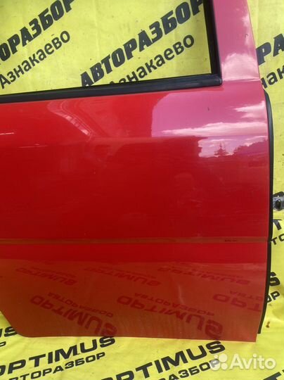 Задняя правая дверь Volkswagen Pointer