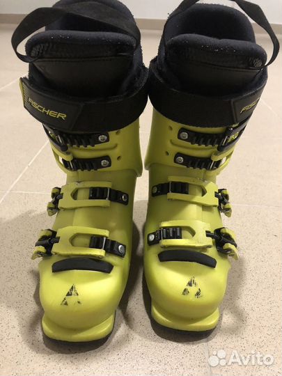 Горнолыжные ботинки fisher