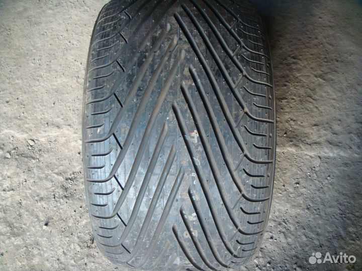 Yokohama AVS Sport V102 295/30 R18