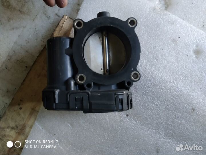 Дроссельная заслонка Jeep Grand Cherokee wk 3.7 l