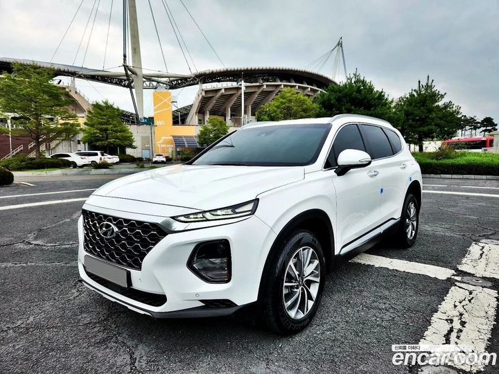 Hyundai Santa Fe 2.0 AT, 2019, 45 000 км