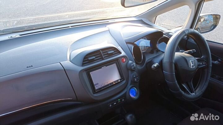 Honda Fit Shuttle 1.5 CVT, 2012, 100 000 км