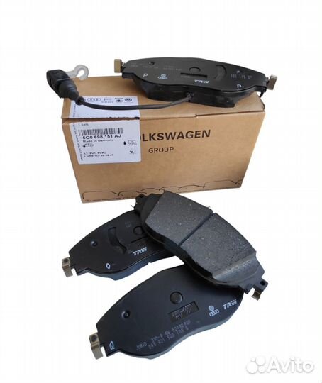 Тормозные колодки передние 5Q0698151AJ 8V0698151C