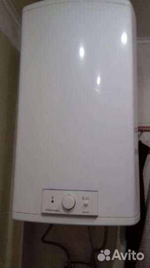 Бойлер Electrolux б/у с дыркой