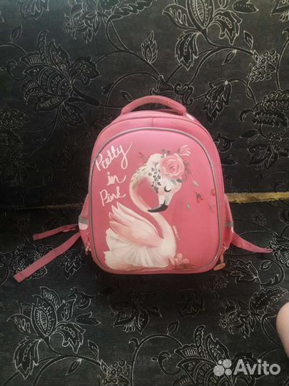 Школьный рюкзак с ортопедической спинкой