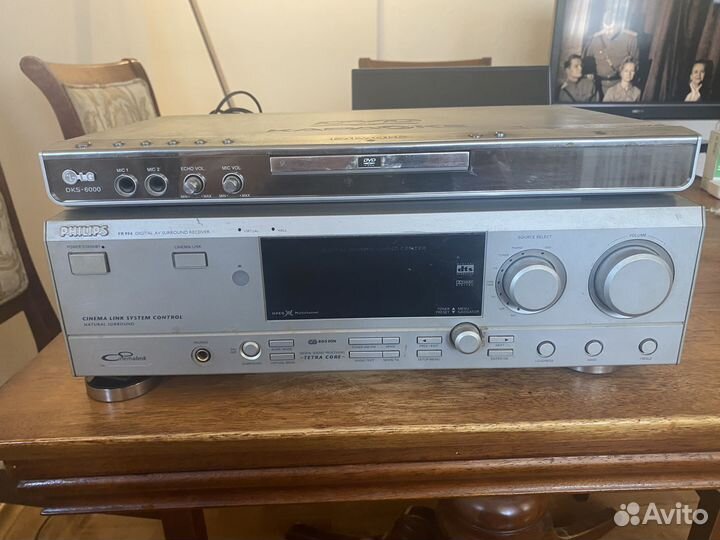 Караоке с микрофоном и домашним кинотеатром