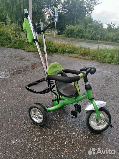 Трехколесный велосипед