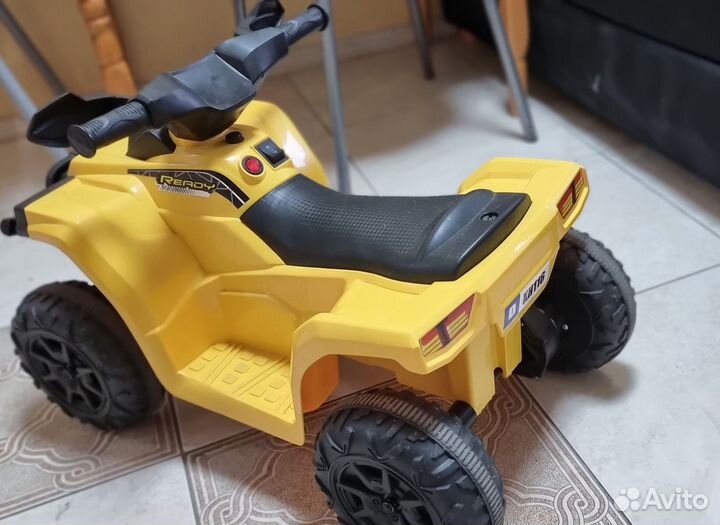 Электромобиль квадроцикл с педалью детский