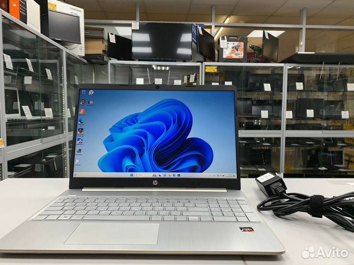 Ноутбук HP 15s-eq0034ur Ryzen 5/ Ram 8Gb/ SSD