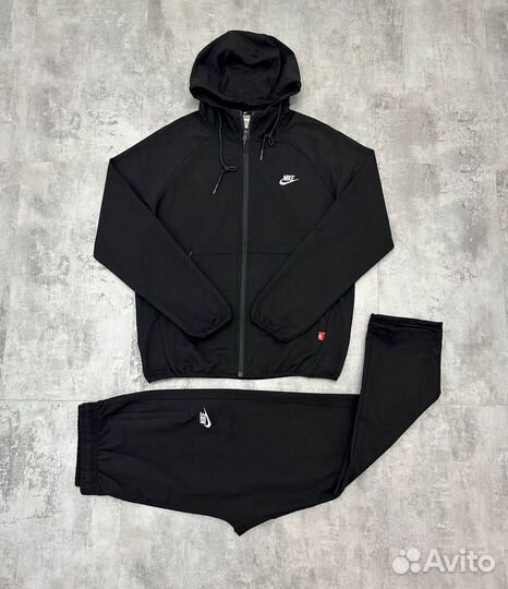 Спортивный костюм nike