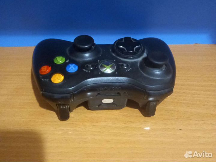 Продаю xbox 360 прошитый с дисками