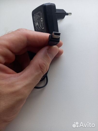 Зарядное устройство alcatel