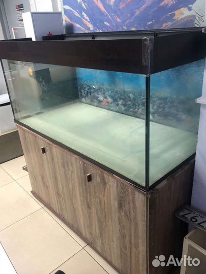 Аквариум с тумбой бу
