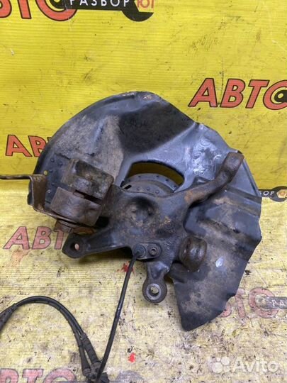 Поворотный кулак передний левый Bmw 3-Series E46