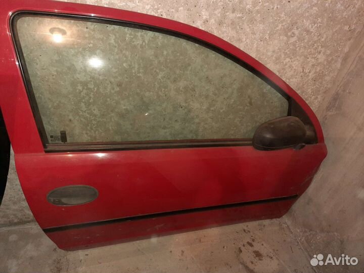 Дверь передняя правая Opel Corsa C
