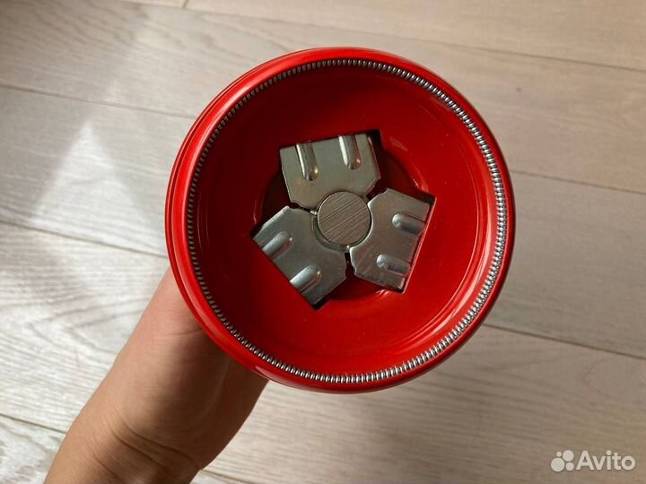 Закаточная машинка для жестяных банок