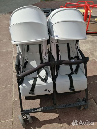 Коляска для двойни или погодок chicco