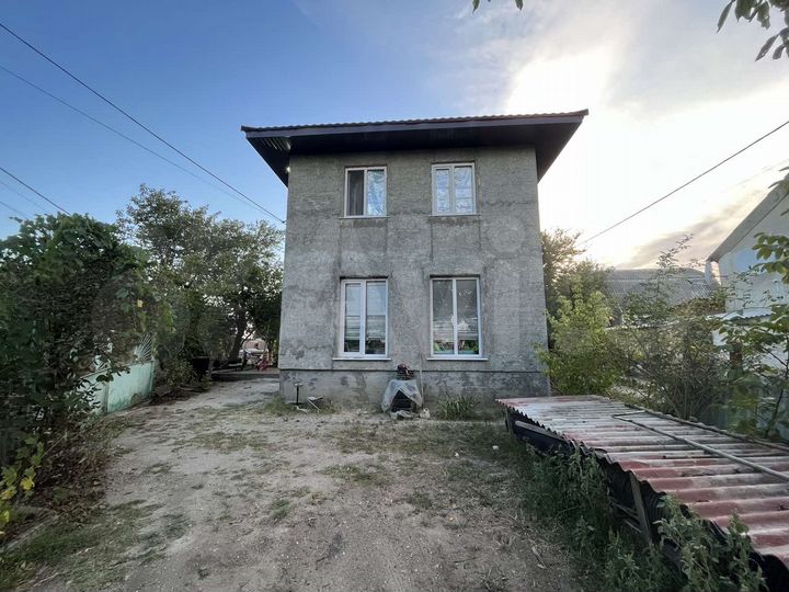 Дом 160 м² на участке 5 сот.