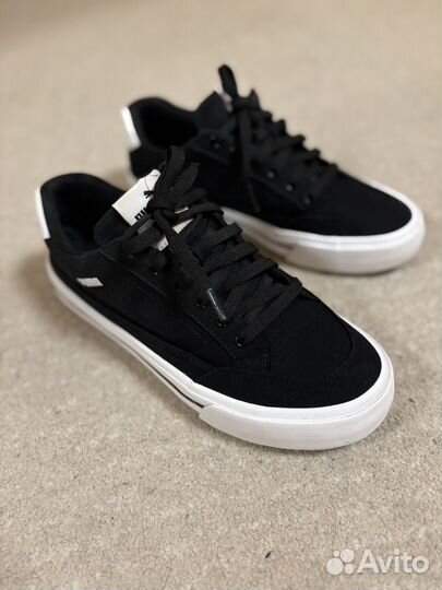 Кроссовки puma Black-puma White Court Classic Vulc