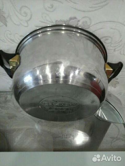 Кастрюли 3,5л и 3,9л