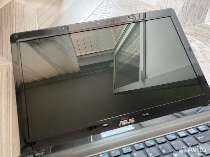 Ноутбук asus X52D