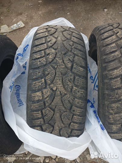 Continental Conti4x4IceContact 235/65 R17