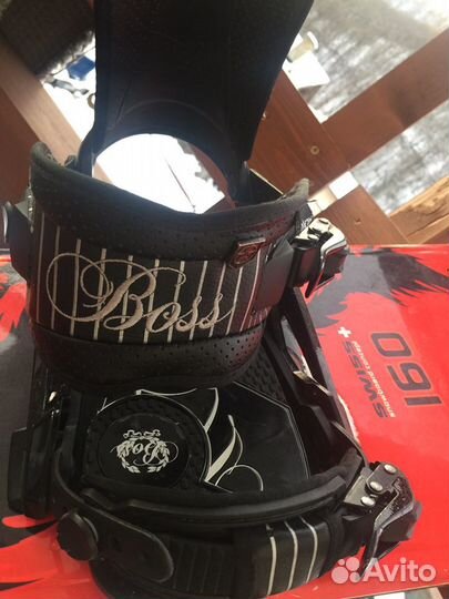 Сноуборд с креплениями, ботинки