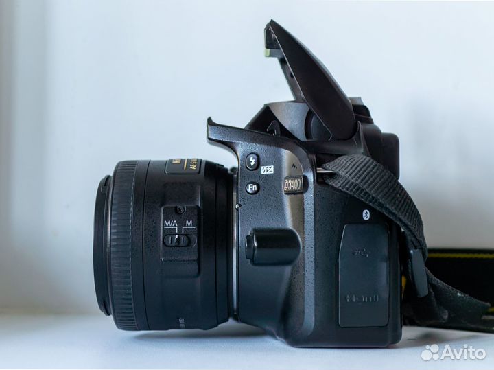 Зеркальный фотоаппарат Nikon D3400 + 35mm 1.8G