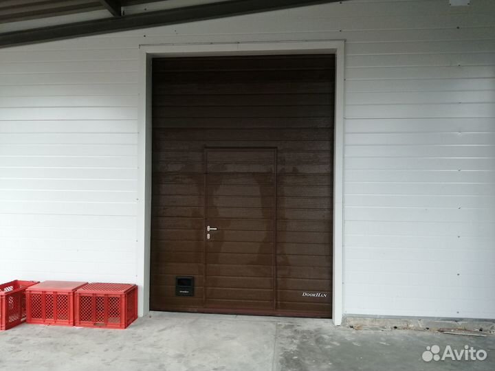 Секционные ворота, рольставни