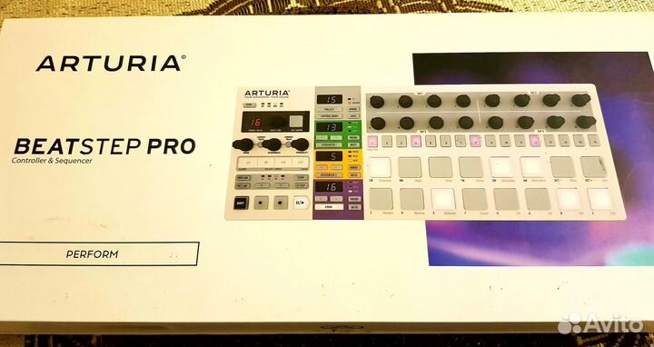 Arturia Beatstep Pro Midi-контроллер